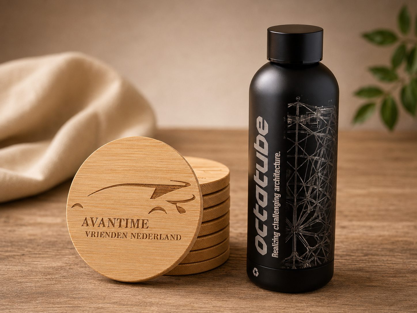 Thermosfles met onderzetters HERO